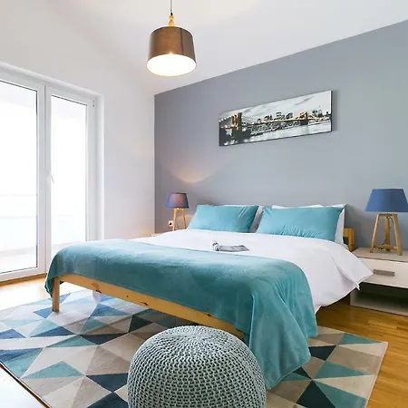 Appartement Industrial Style 2 Bedroom Apt 3 Min From The Beach! Poreč